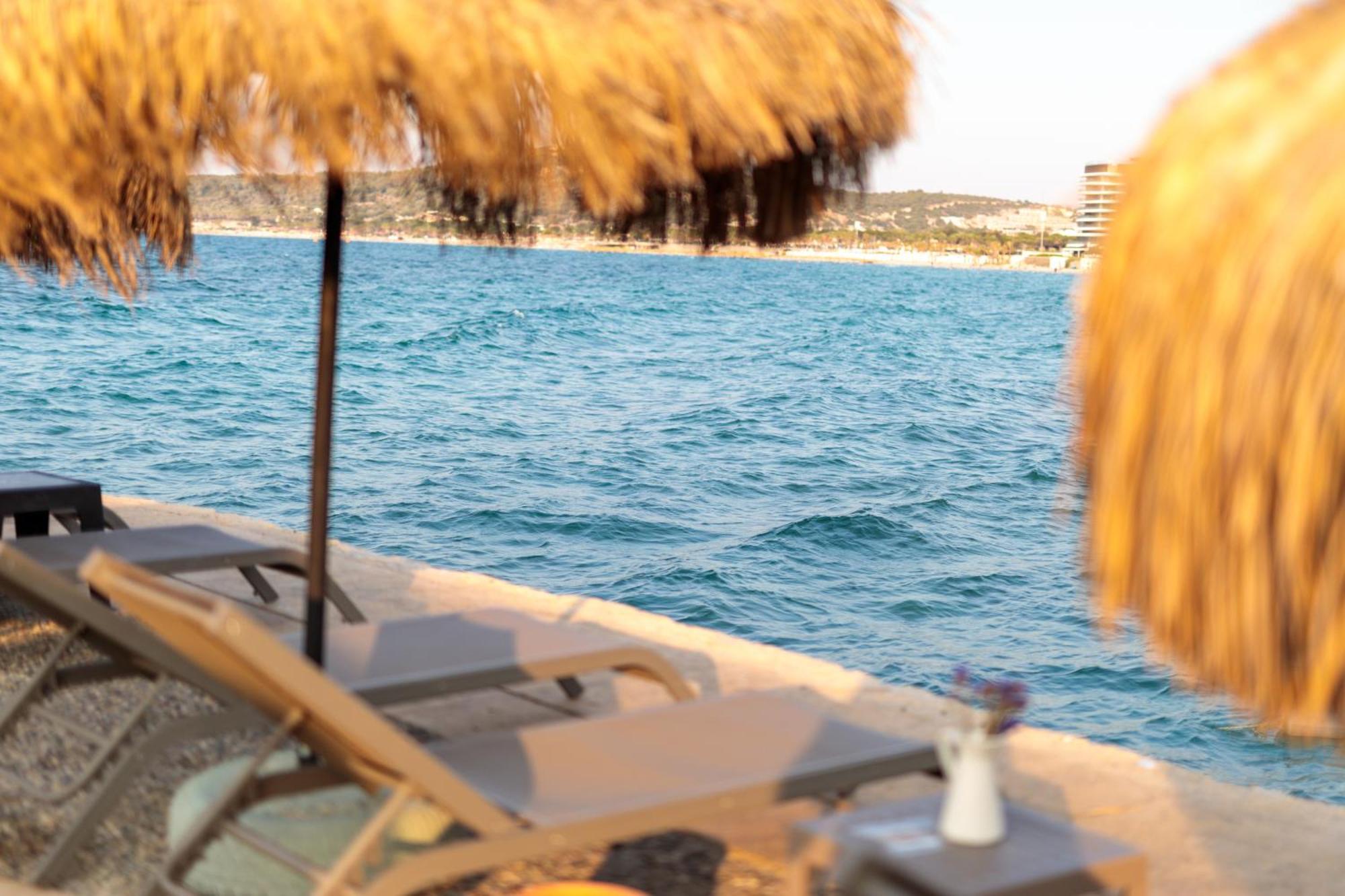 Cumbalica Beach Hotel Cesme Exterior photo