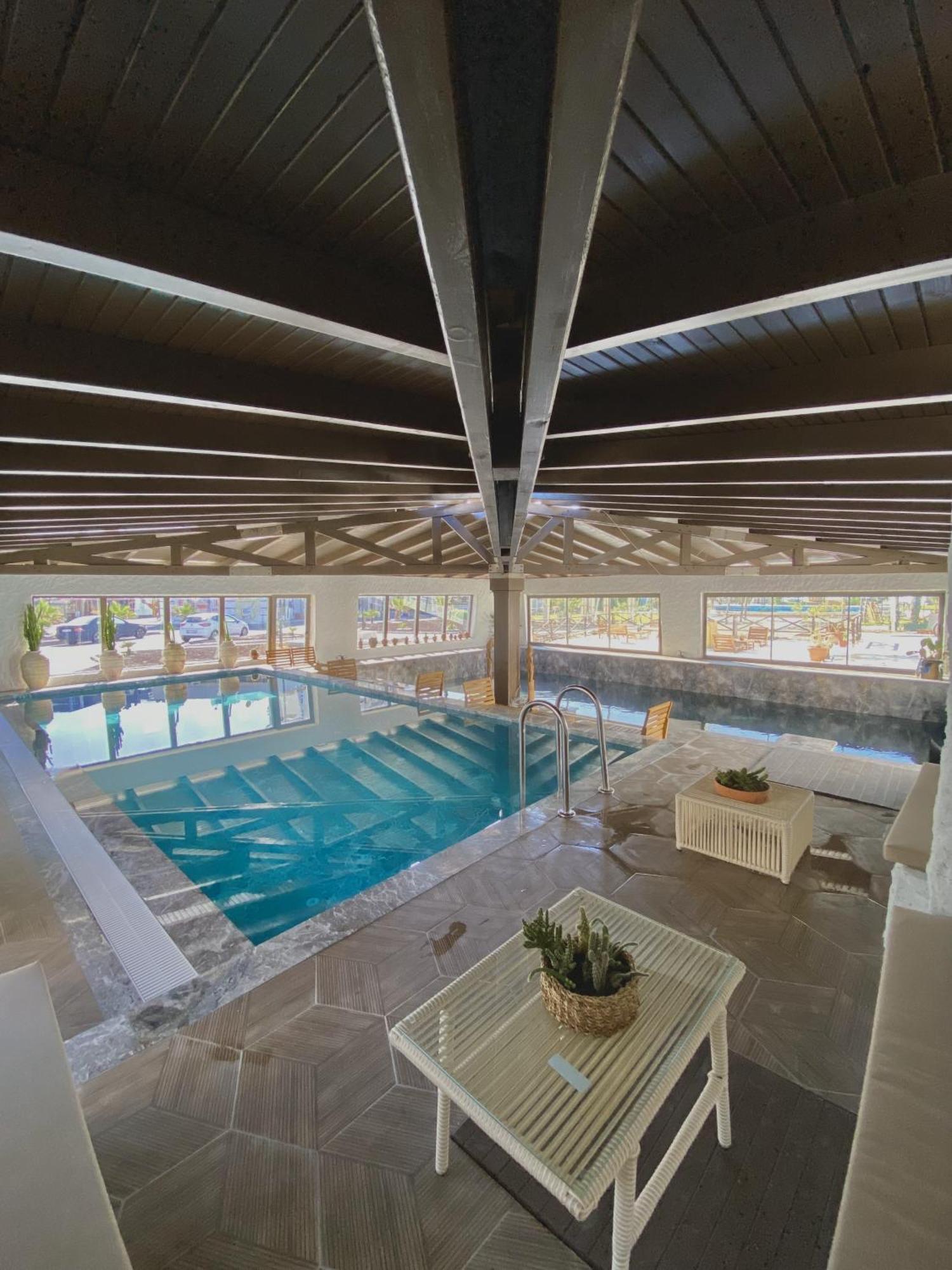 Cumbalica Beach Hotel Cesme Exterior photo